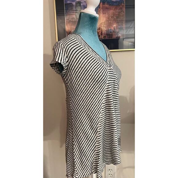 Anthropologie Postmark Asymmetrical Striped Womens Top - Picture 2 of 5